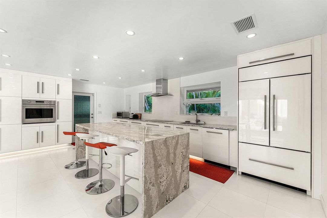 010-1350SpanishRiverRoad-BocaRaton-FL-33