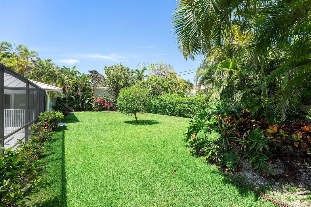 042-1350SpanishRiverRoad-BocaRaton-FL-33