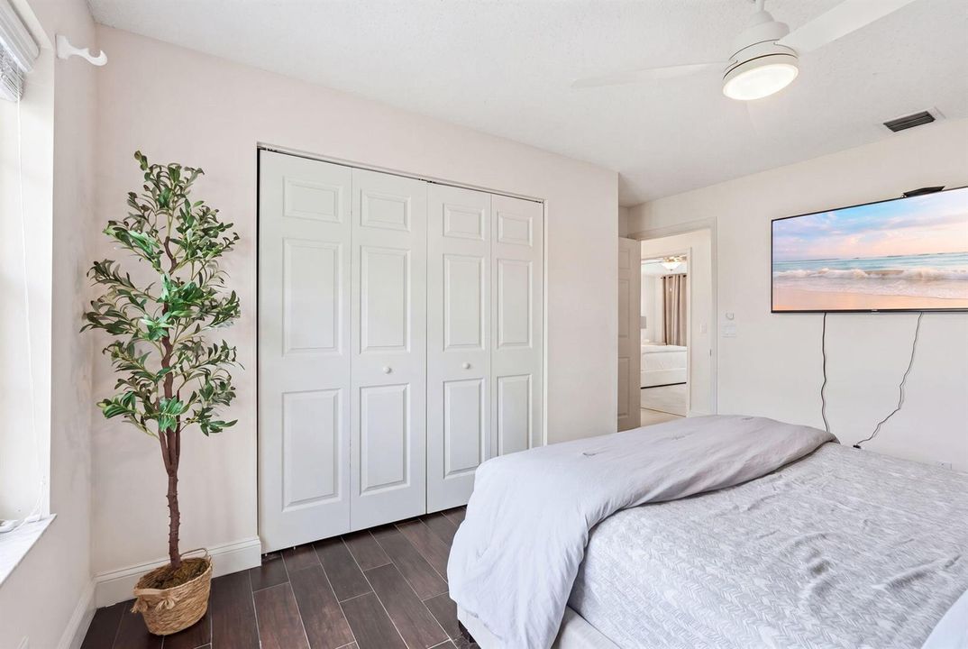8-web-or-mls-3916_Cypress_Lake_Drive_008