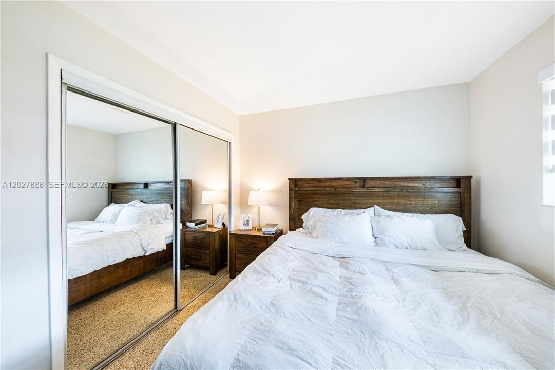 For Rent: $2,800 (2 beds, 1 baths, 1450 Square Feet)