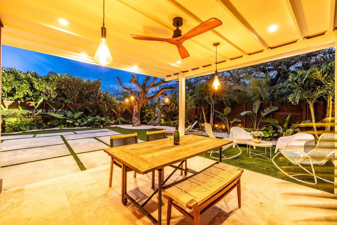 For Sale: $1,250,000 (3 beds, 2 baths, 1619 Square Feet)