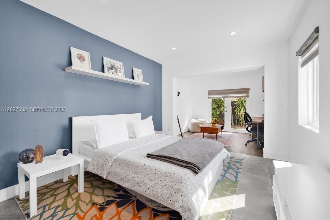 For Sale: $1,250,000 (3 beds, 2 baths, 1619 Square Feet)