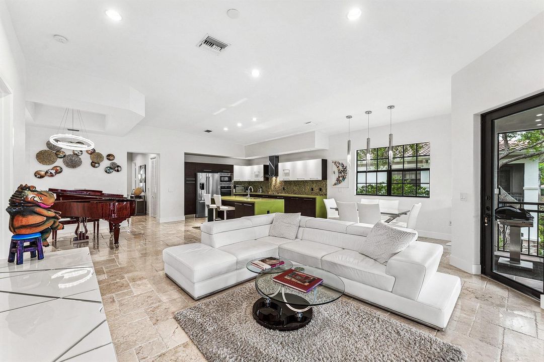 013-7616OldThymeCourt-Parkland-FL-33076-