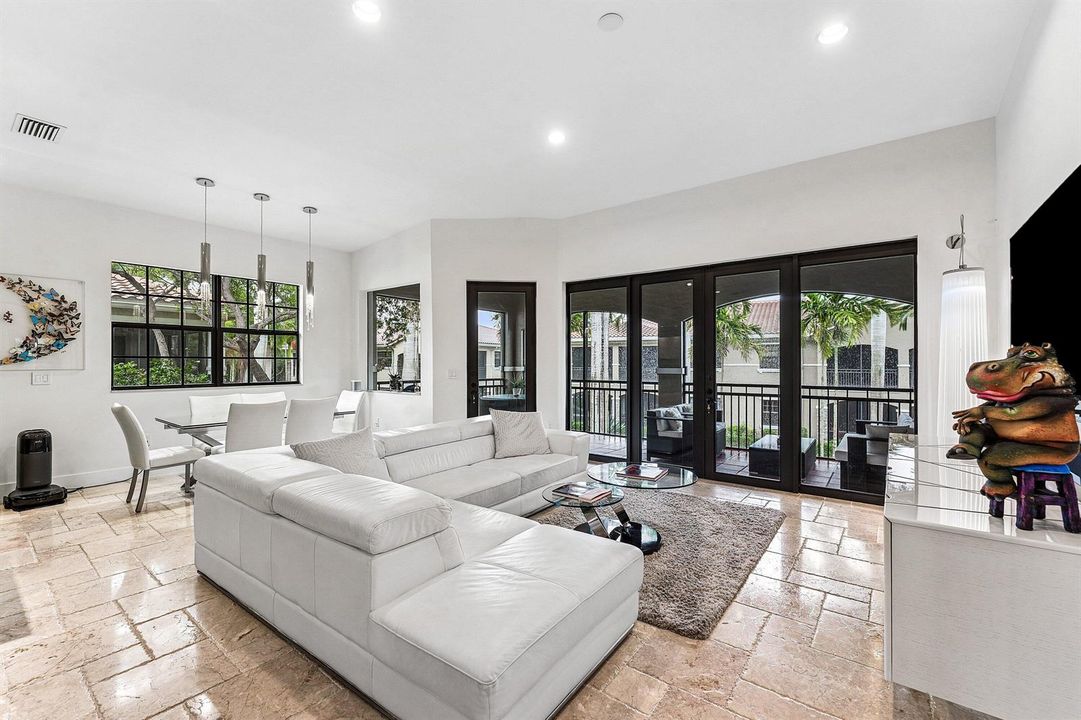 012-7616OldThymeCourt-Parkland-FL-33076-