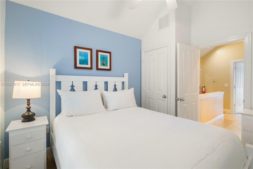 For Sale: $890,000 (3 beds, 2 baths, 1320 Square Feet)