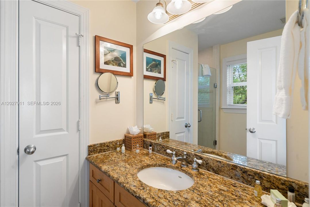 For Sale: $890,000 (3 beds, 2 baths, 1320 Square Feet)