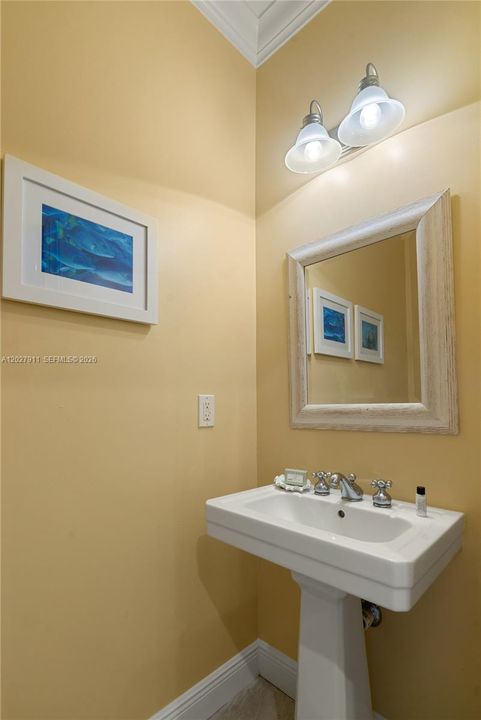 For Sale: $890,000 (3 beds, 2 baths, 1320 Square Feet)