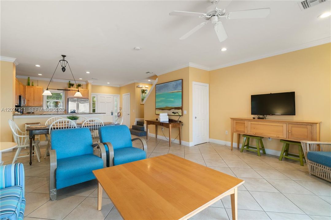 For Sale: $890,000 (3 beds, 2 baths, 1320 Square Feet)