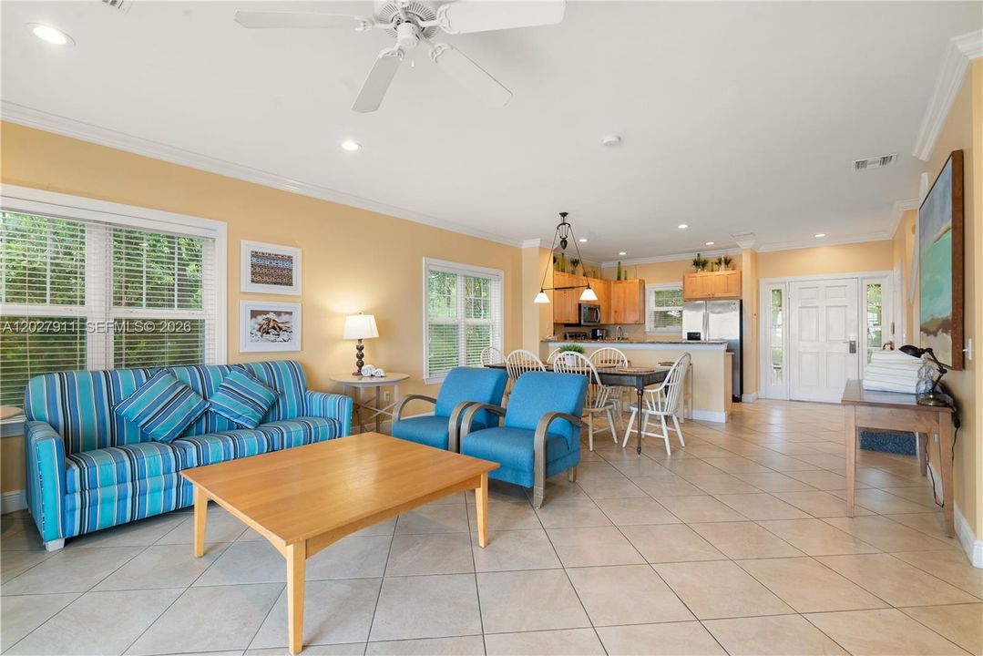 For Sale: $890,000 (3 beds, 2 baths, 1320 Square Feet)