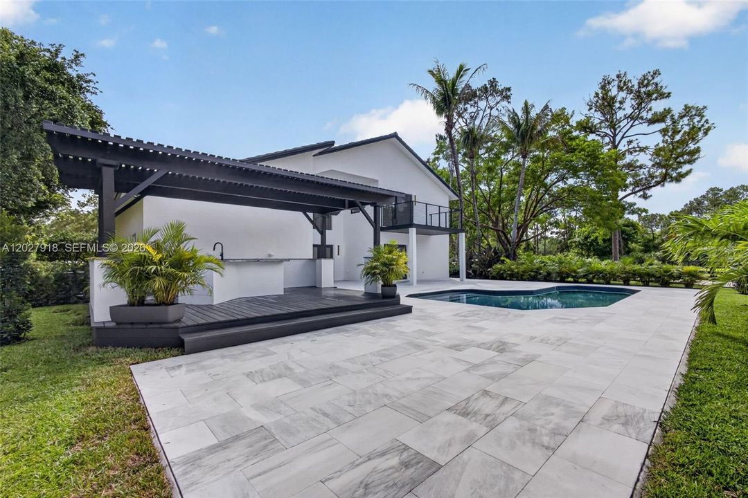 На продажу: $3,499,999 (5 спален, 4 ванн, 2962 Квадратных фут)