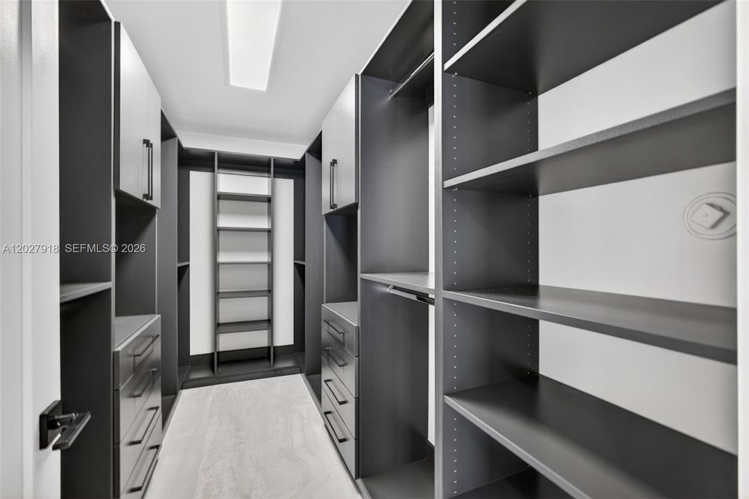 На продажу: $3,499,999 (5 спален, 4 ванн, 2962 Квадратных фут)