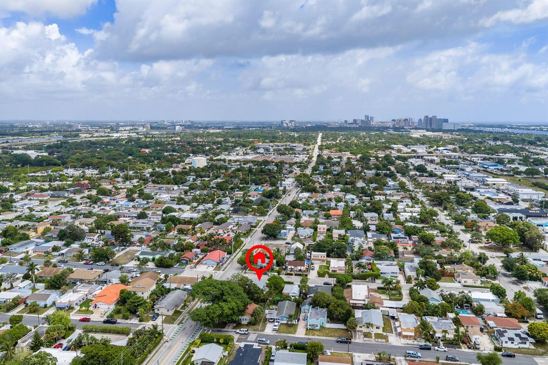 5000 Lake Ave WPB-27