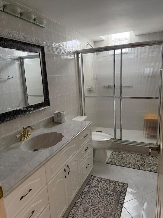 For Rent: $2,750 (2 beds, 2 baths, 1580 Square Feet)