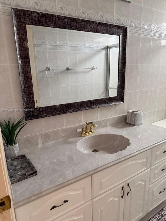 For Rent: $2,750 (2 beds, 2 baths, 1580 Square Feet)