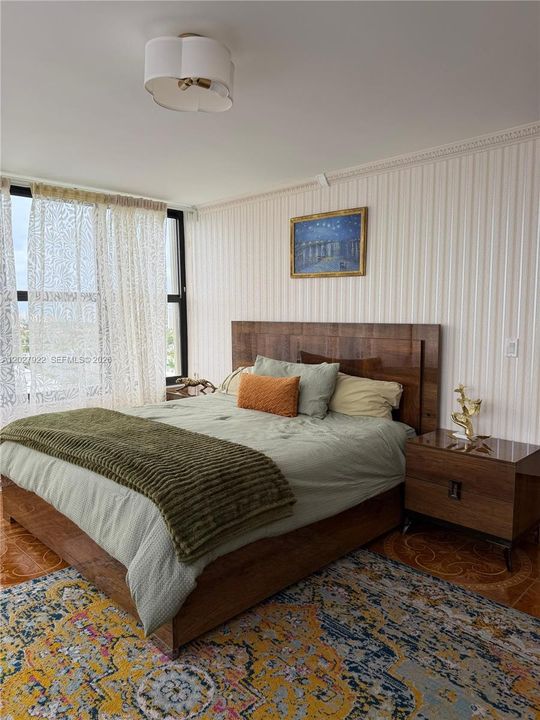 For Rent: $2,750 (2 beds, 2 baths, 1580 Square Feet)