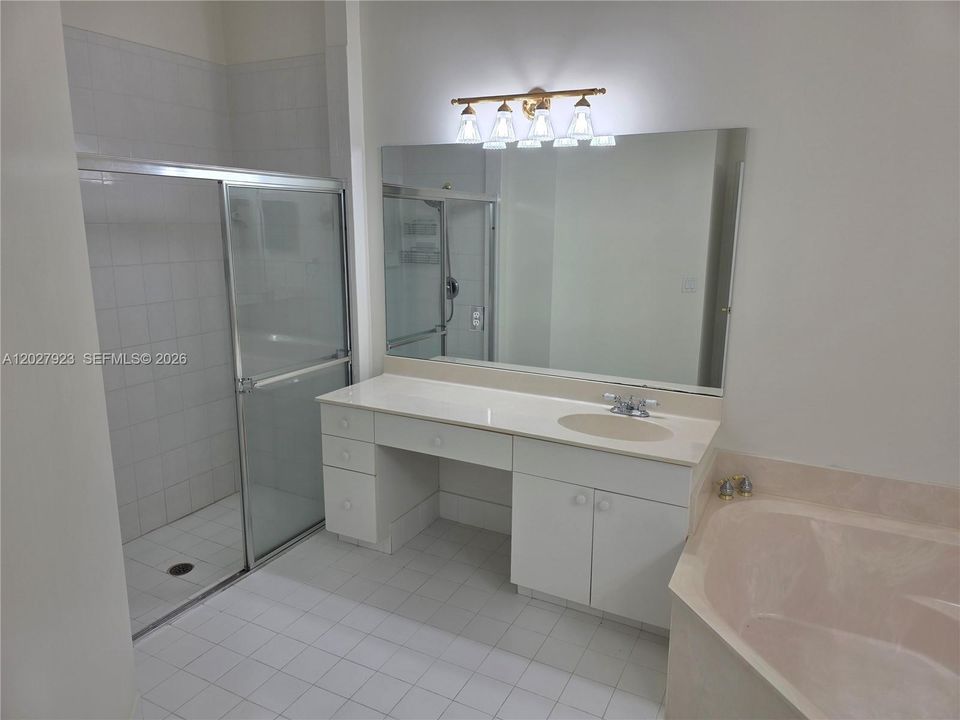 For Sale: $699,900 (4 beds, 2 baths, 2210 Square Feet)