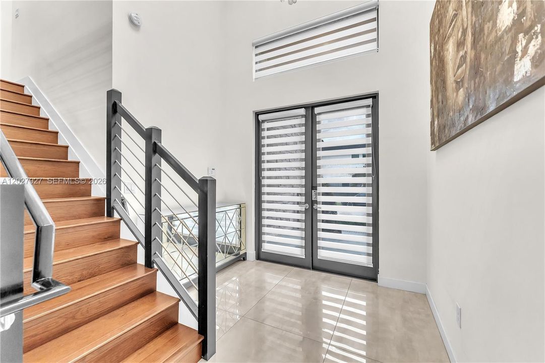 For Sale: $1,650,000 (4 beds, 4 baths, 3781 Square Feet)