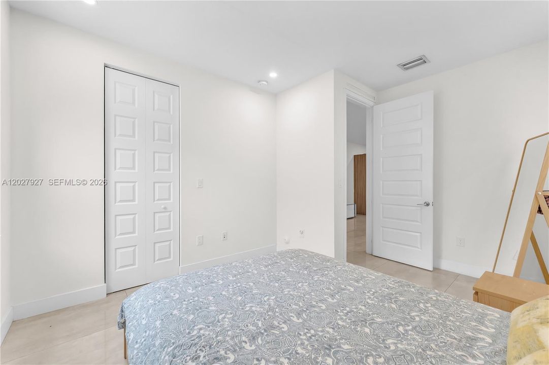 For Sale: $1,650,000 (4 beds, 4 baths, 3781 Square Feet)