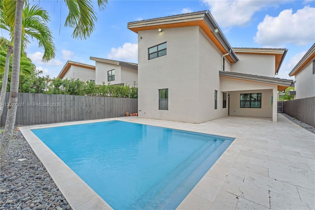 For Sale: $1,650,000 (4 beds, 4 baths, 3781 Square Feet)