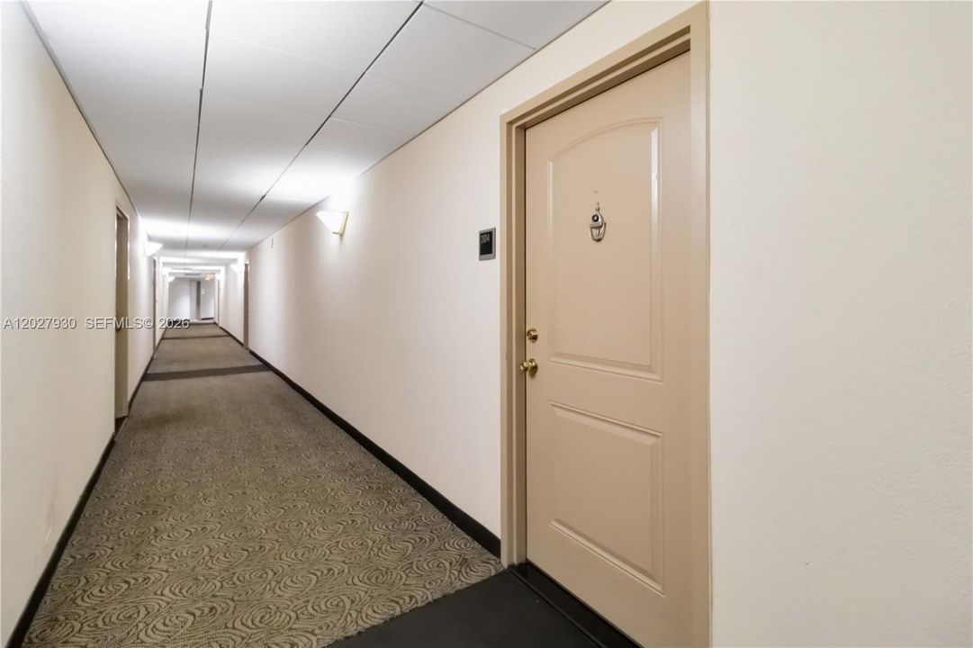 For Sale: $670,000 (2 beds, 2 baths, 1331 Square Feet)