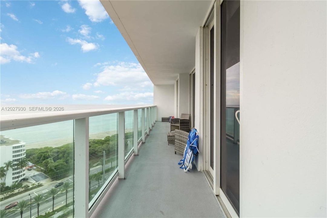 For Sale: $670,000 (2 beds, 2 baths, 1331 Square Feet)