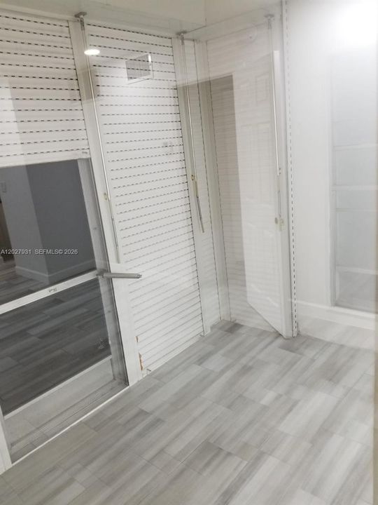For Rent: $1,900 (1 beds, 1 baths, 600 Square Feet)