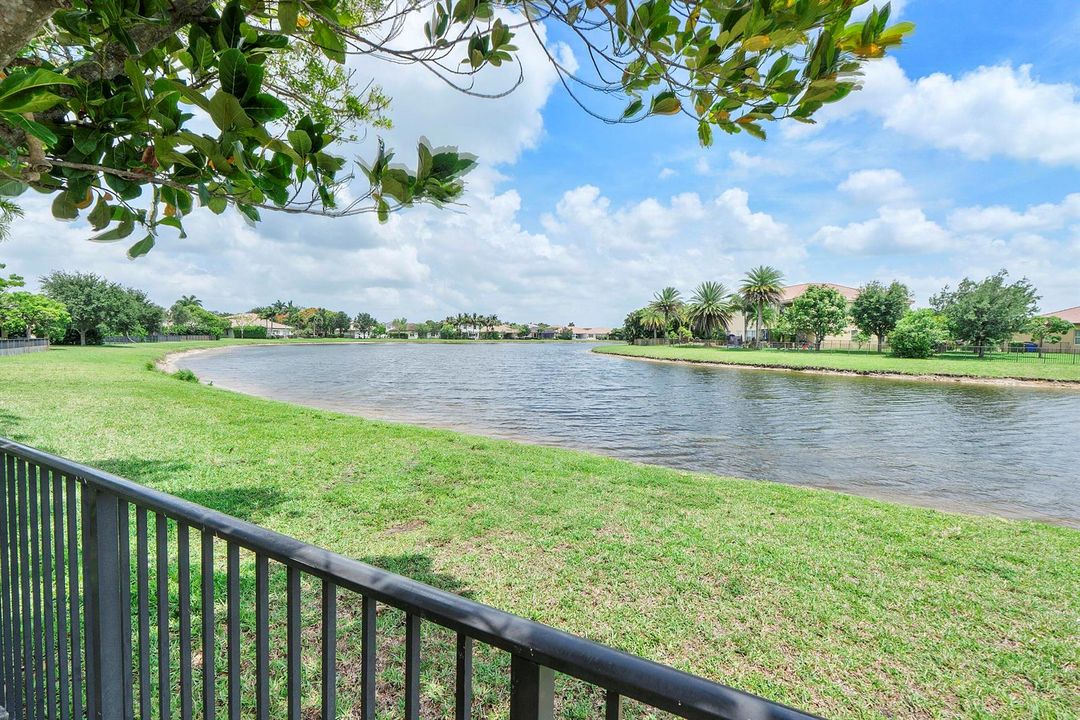 2392 Bellarosa Cir_023