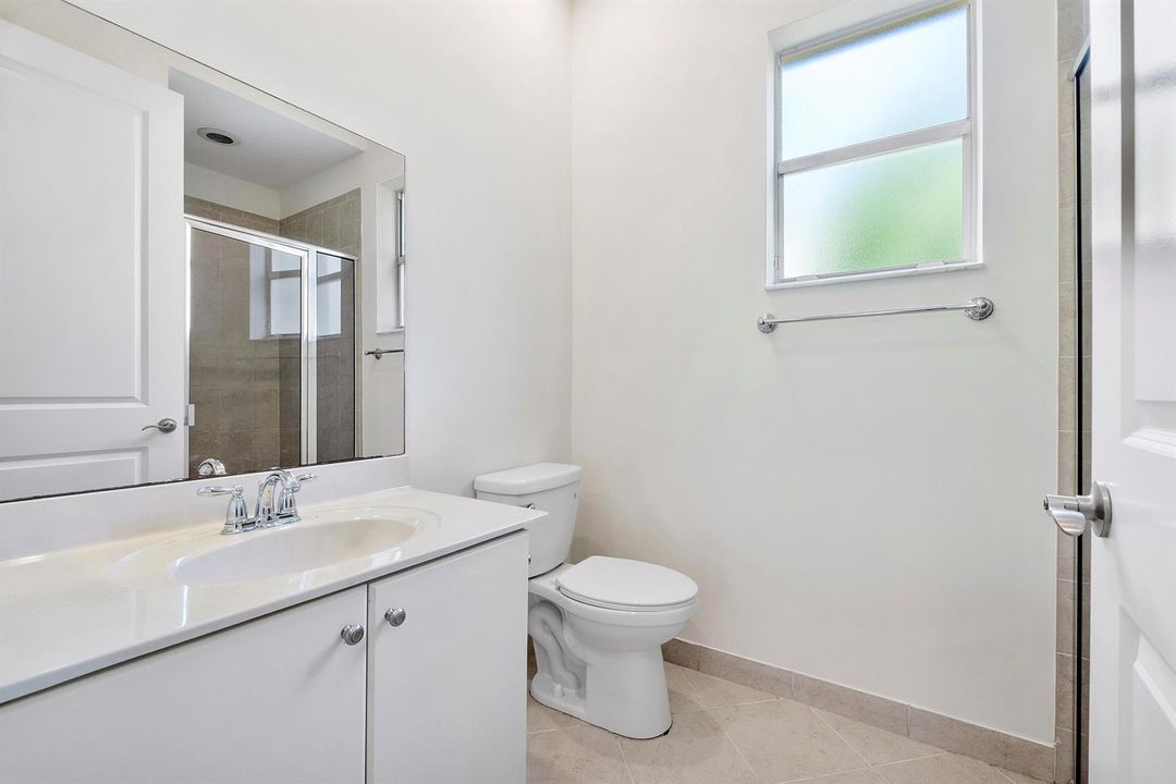 2392 Bellarosa Cir_049