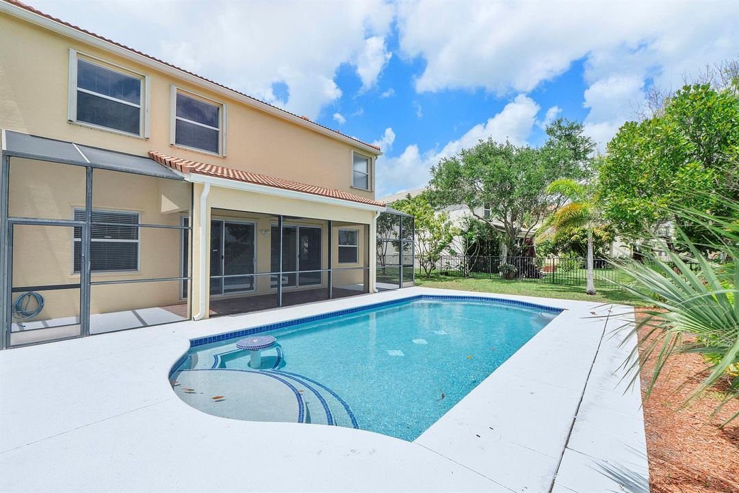 2392 Bellarosa Cir_017