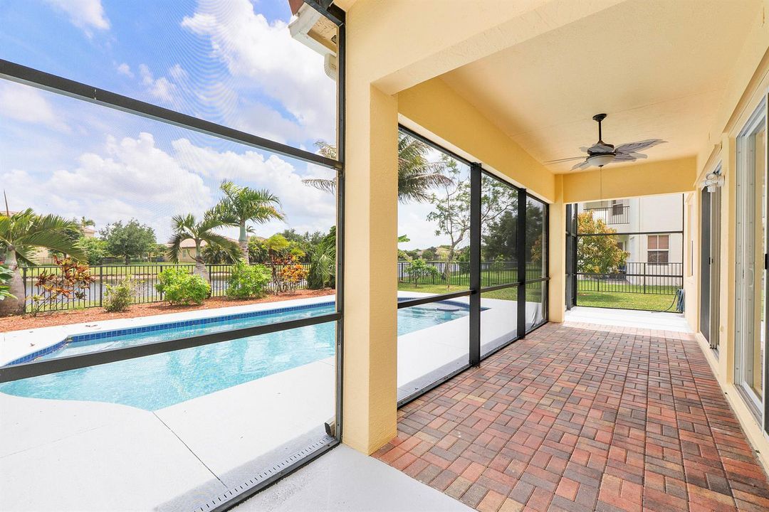 2392 Bellarosa Cir_010