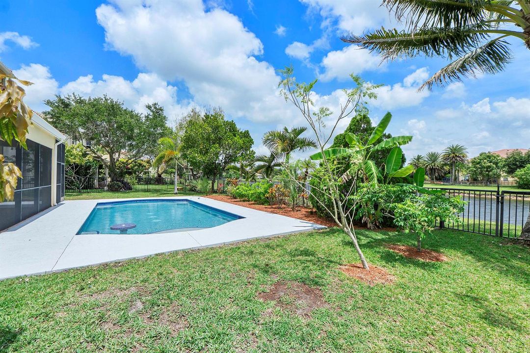 2392 Bellarosa Cir_014