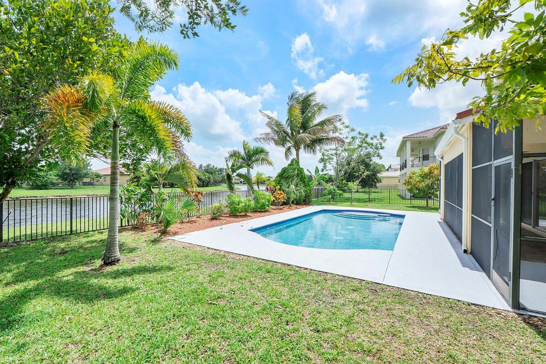 2392 Bellarosa Cir_019