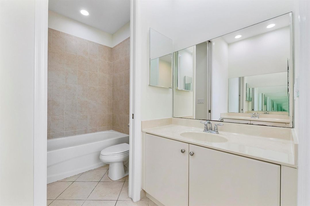 2392 Bellarosa Cir_061