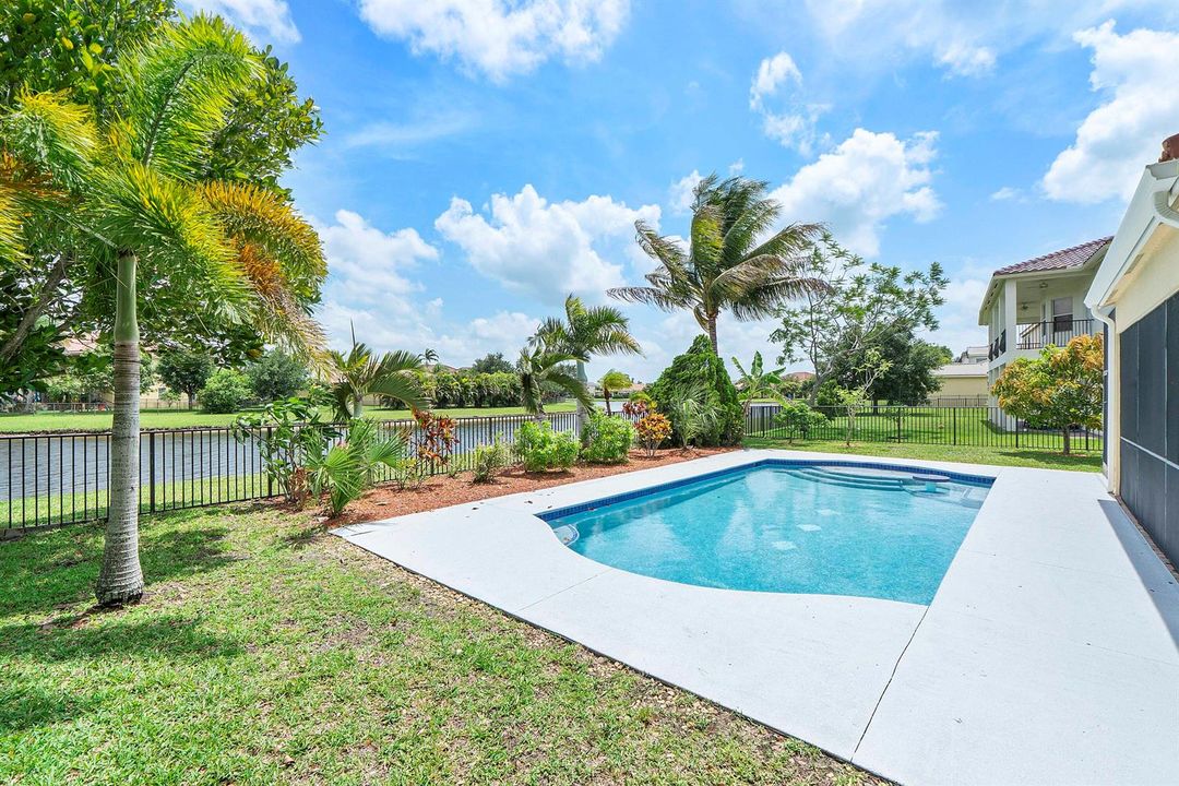 2392 Bellarosa Cir_020