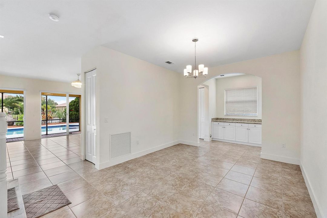 2392 Bellarosa Cir_031