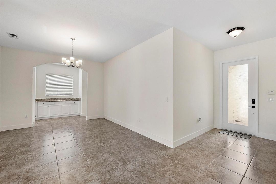 2392 Bellarosa Cir_027