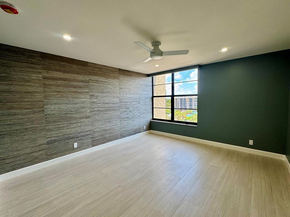 603 m bedroom