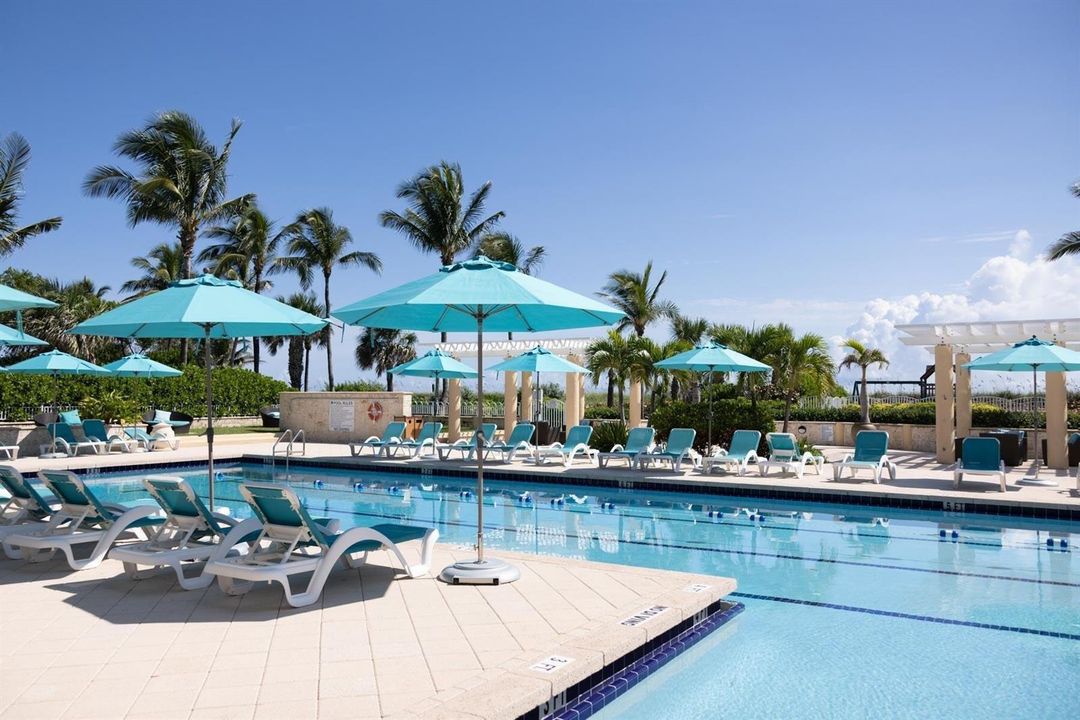 Club Pool