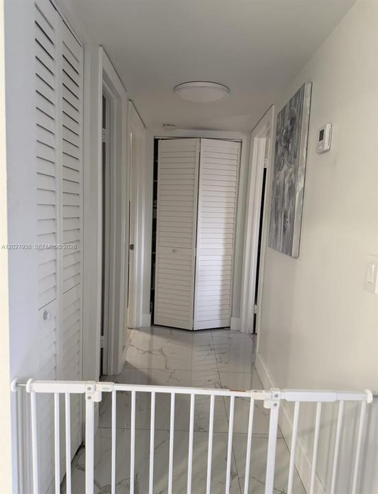 For Rent: $2,500 (2 beds, 2 baths, 985 Square Feet)