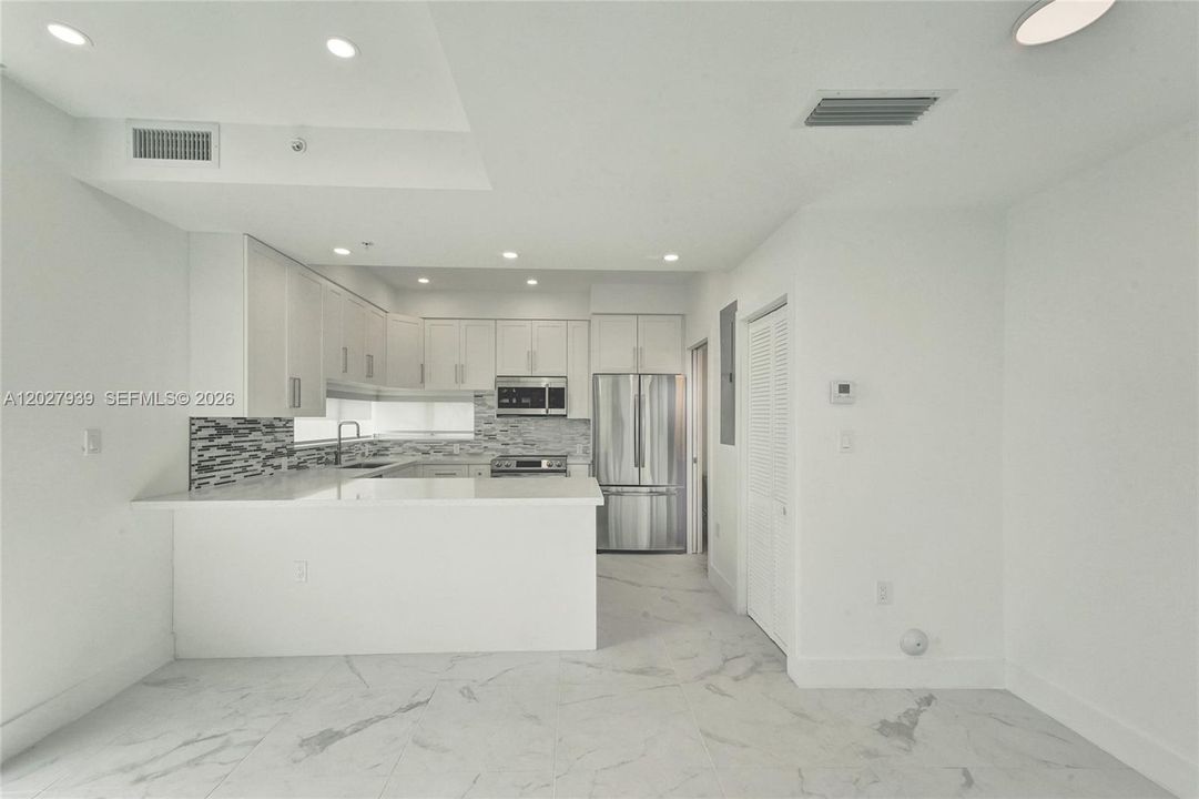 For Rent: $4,200 (2 beds, 12 baths, 9705 Square Feet)