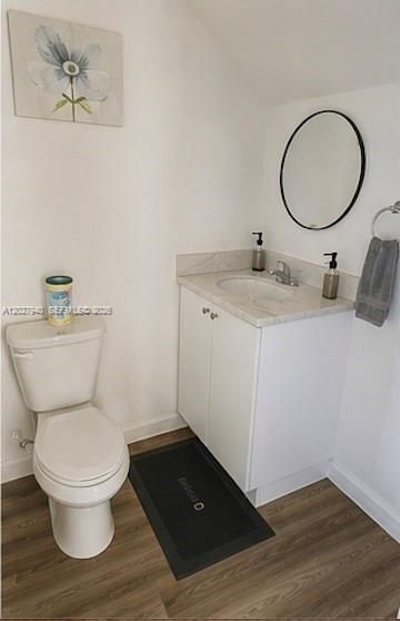 For Sale: $270,000 (2 beds, 1 baths, 1140 Square Feet)