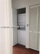 For Rent: $2,700 (2 beds, 2 baths, 1077 Square Feet)
