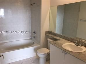 For Rent: $2,700 (2 beds, 2 baths, 1077 Square Feet)