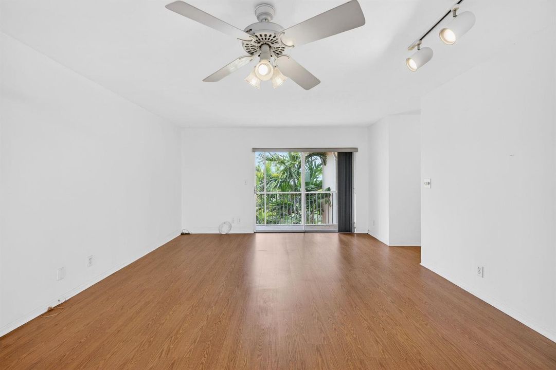 12-web-or-mls-699A9584