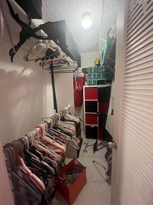 Walk-in closet