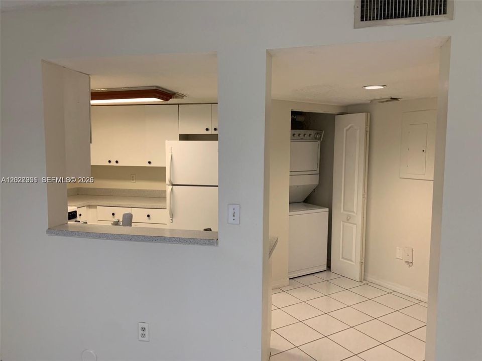 В аренду: $2,300 (2 спален, 2 ванн, 1310 Квадратных фут)
