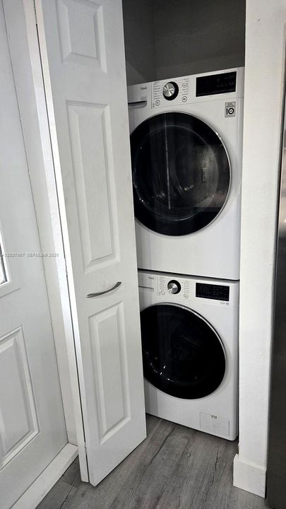For Rent: $3,700 (3 beds, 2 baths, 1200 Square Feet)