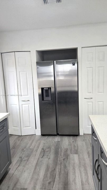 For Rent: $3,700 (3 beds, 2 baths, 1200 Square Feet)