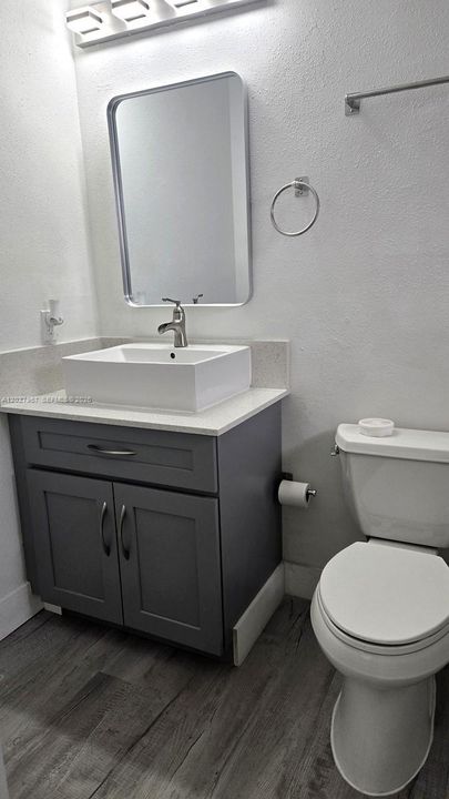 For Rent: $3,700 (3 beds, 2 baths, 1200 Square Feet)