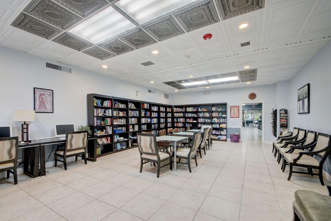 48-web-or-mls-Golden Lakes clubhouse B (